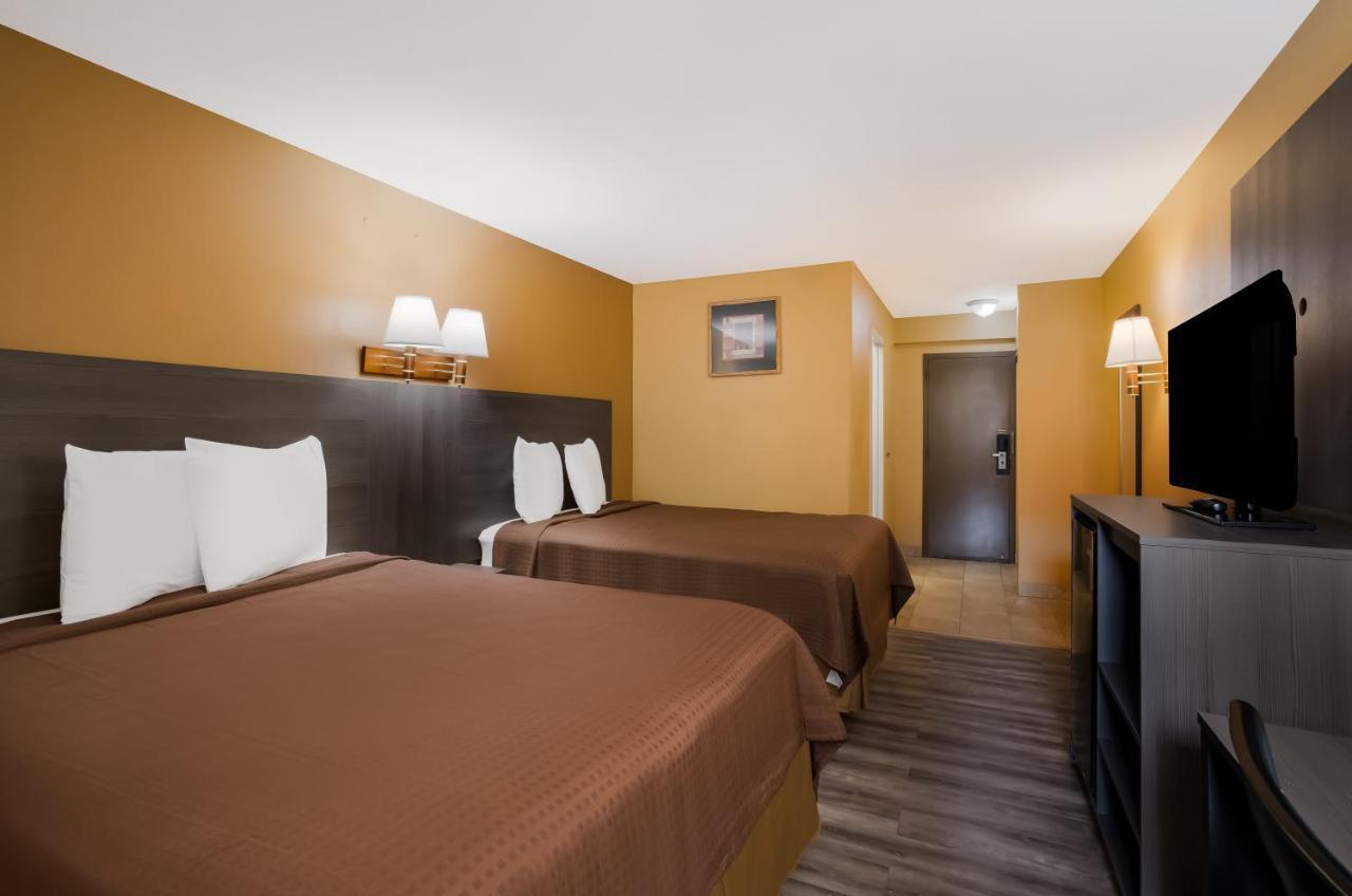 Econo Lodge Allentown Exterior photo